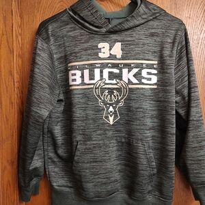 NBA Milwaukee Bucks Performance Hoodie